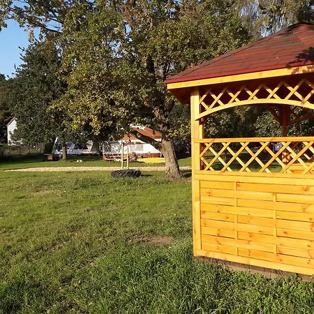 Glamping Podgrodzie ノベ・バルプノ