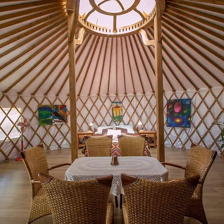 Glamping Podgrodzie *