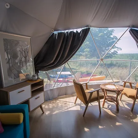 Glamping Podgrodzie ラグジュアリーテント